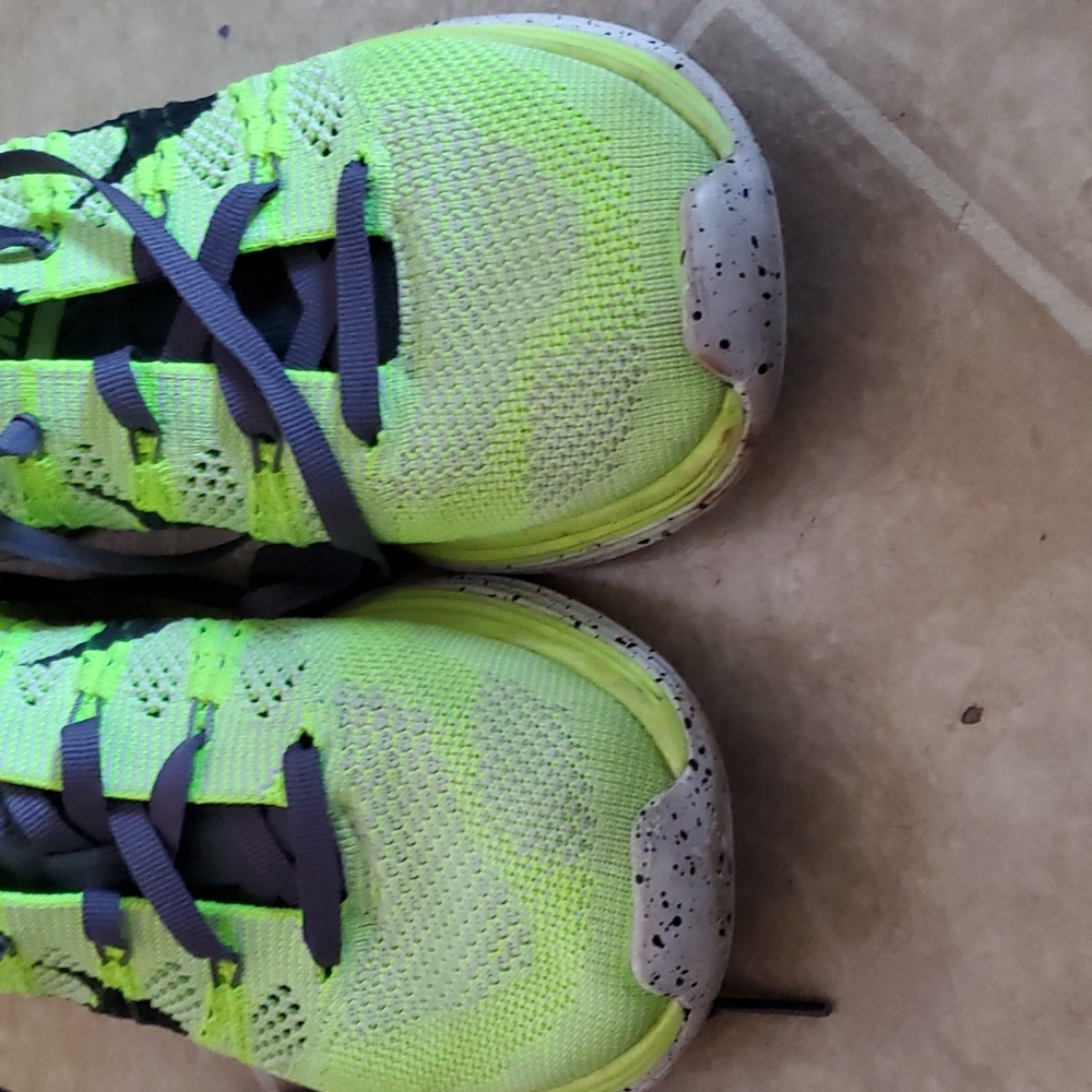 Nike Runners - Picture 2 of 4